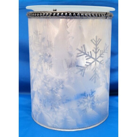 Scentsy Lampshade Collection SILVER FROST SHADE #25670 Retired - No Base - Picture 4 of 15